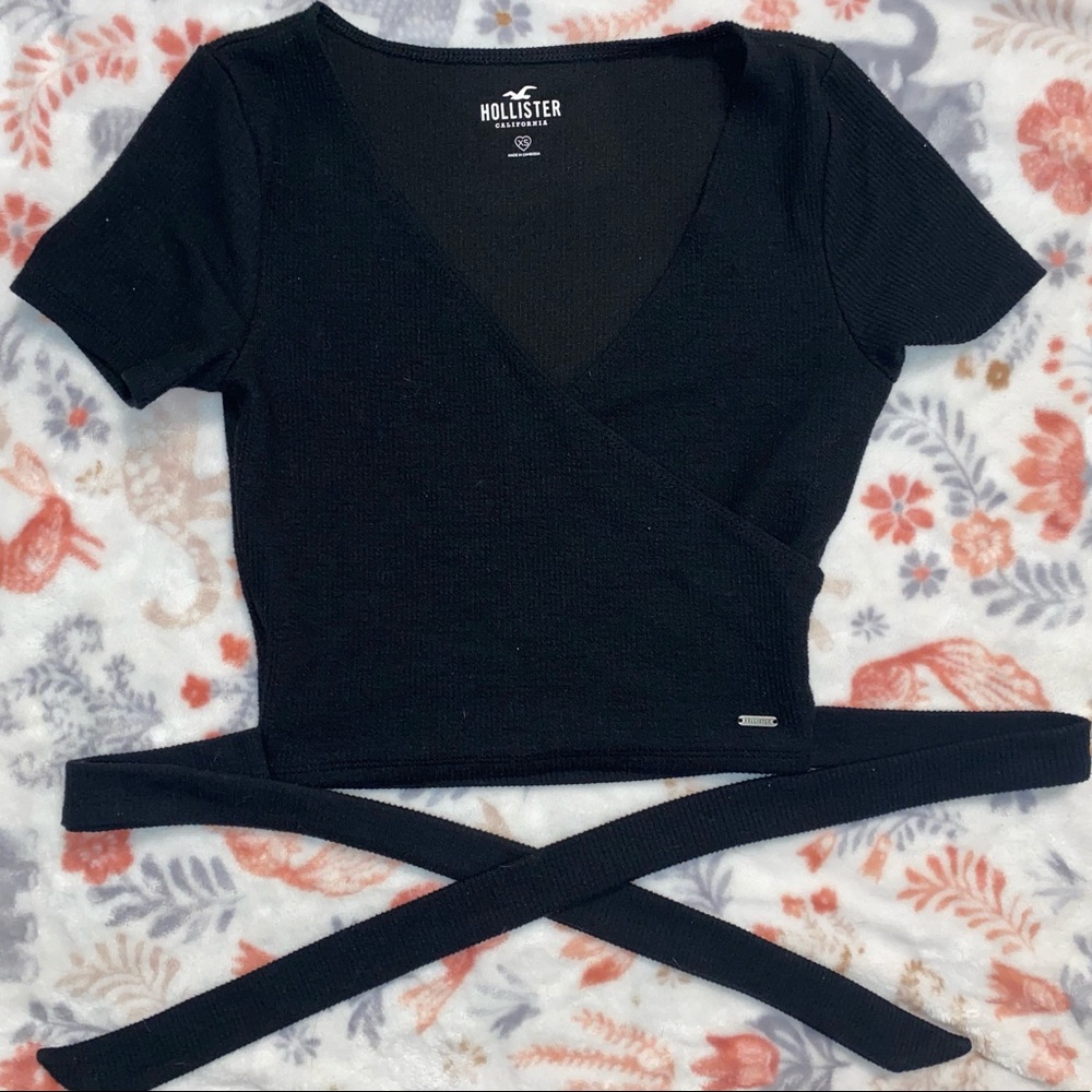 Hollister tie crop top